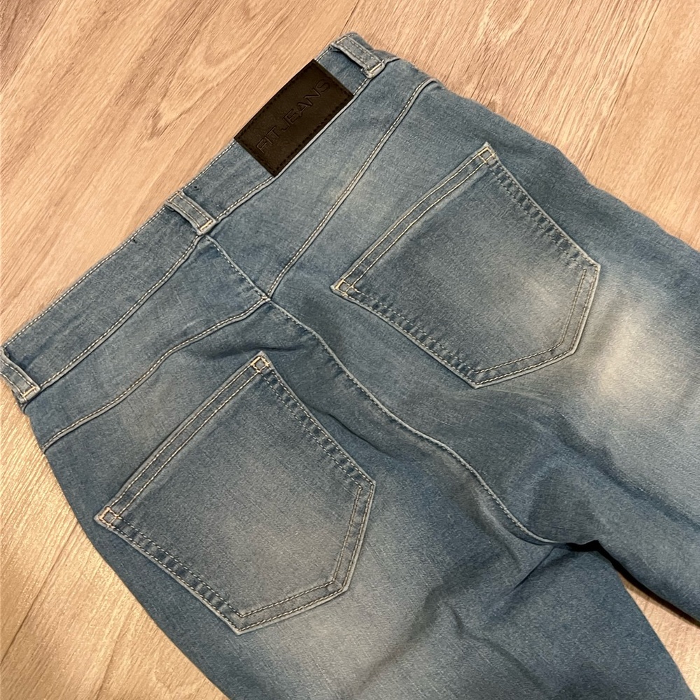 FITJEANS Women's Light Blue Skinny Jeans - Picture 7 of 7